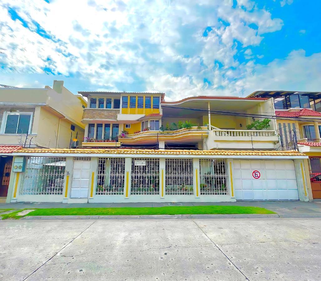 Villa Garza Inn Guayaquil Exterior photo